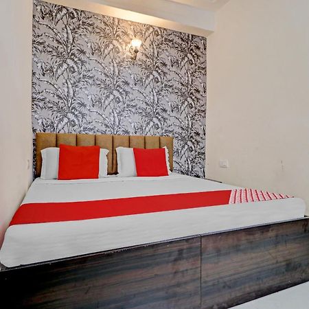 Hotel O Sky View Ludhiana Bagian luar foto