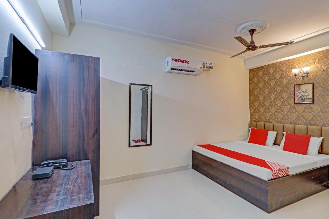 Hotel O Sky View Ludhiana Bagian luar foto